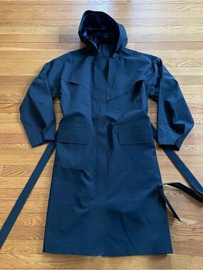 BNWT Nike Tech Pack Rain Coat